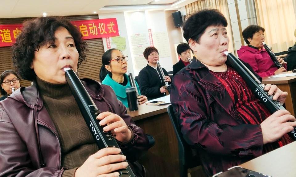 音乐传递幸福 乐享银龄生活