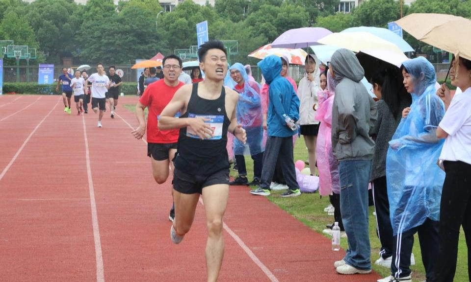 拔河、接力、跳绳……全民运动会“燃”动阳明！