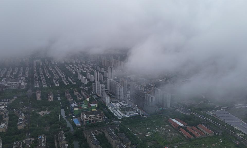 雨隙云雾观姚城
