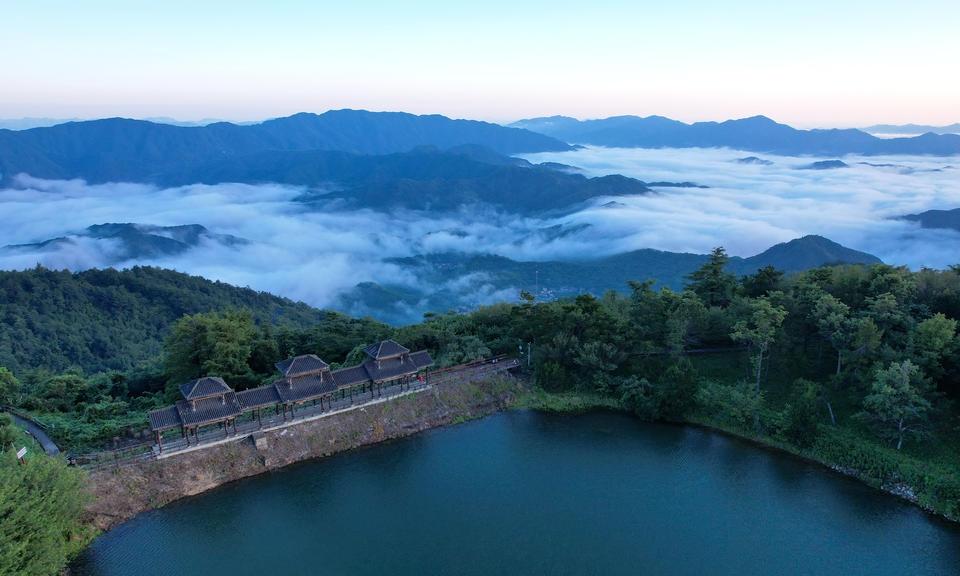 四明山：流云飞瀑，美若仙境！