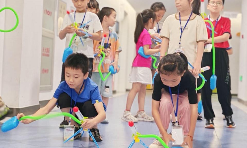 公益暑托班 暖“新”更暖心