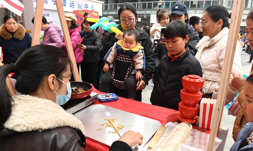 邻里共团圆 欢乐闹元宵