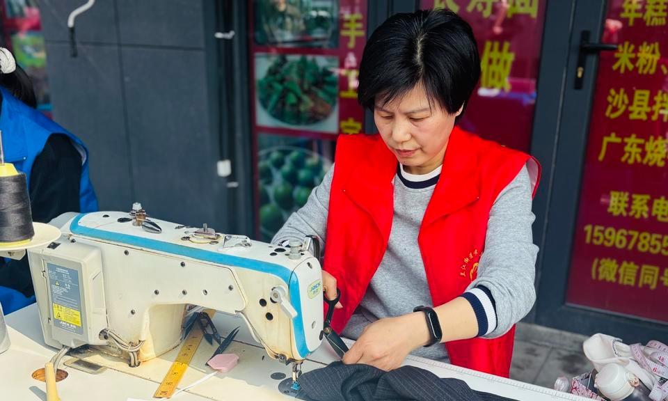 家门口的便民市集